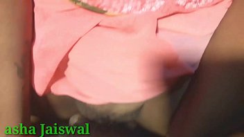 2566+ devar bhabhi ka chuchi kaise dabata hai Video